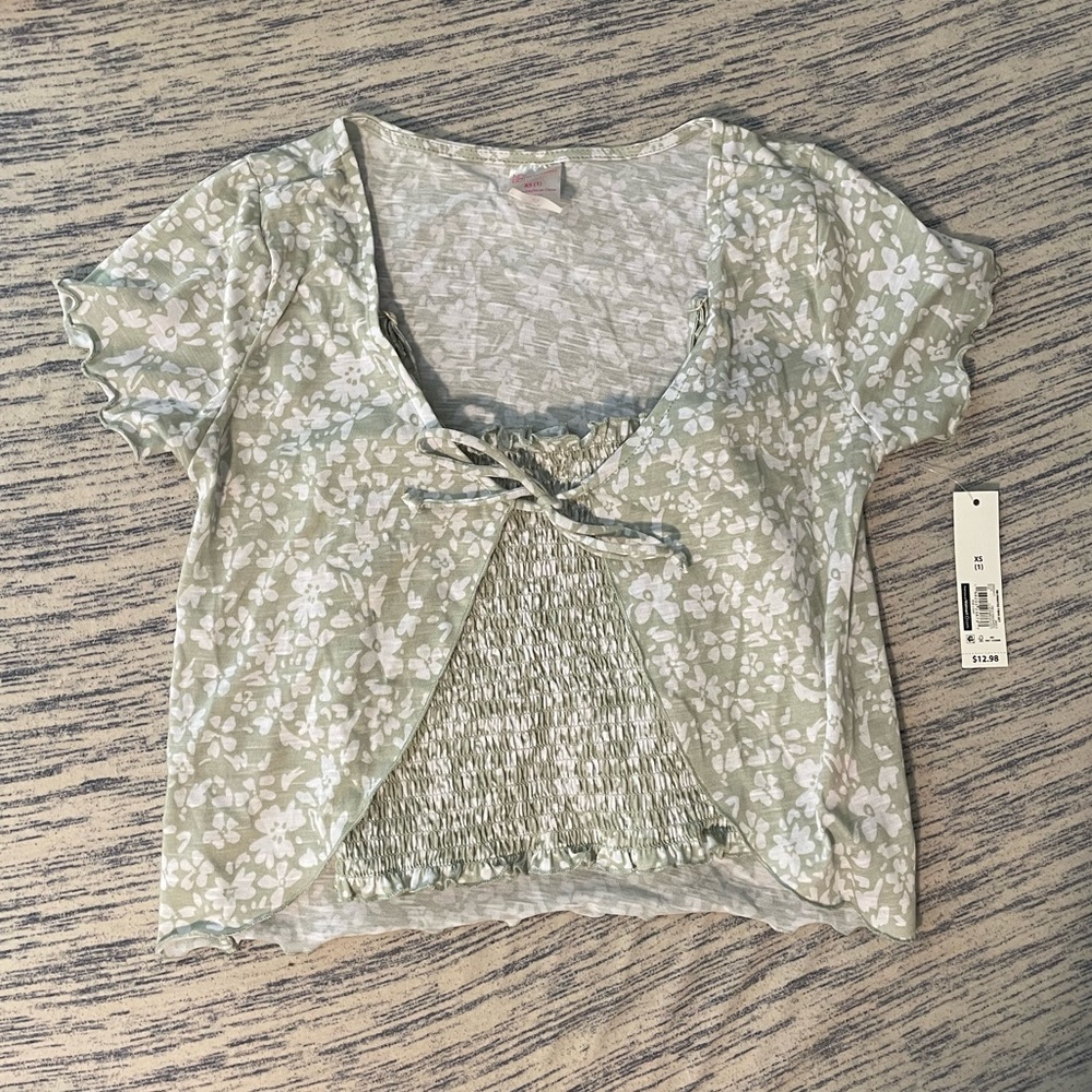 NOBO Tank with Lettuce Trim Cover up
